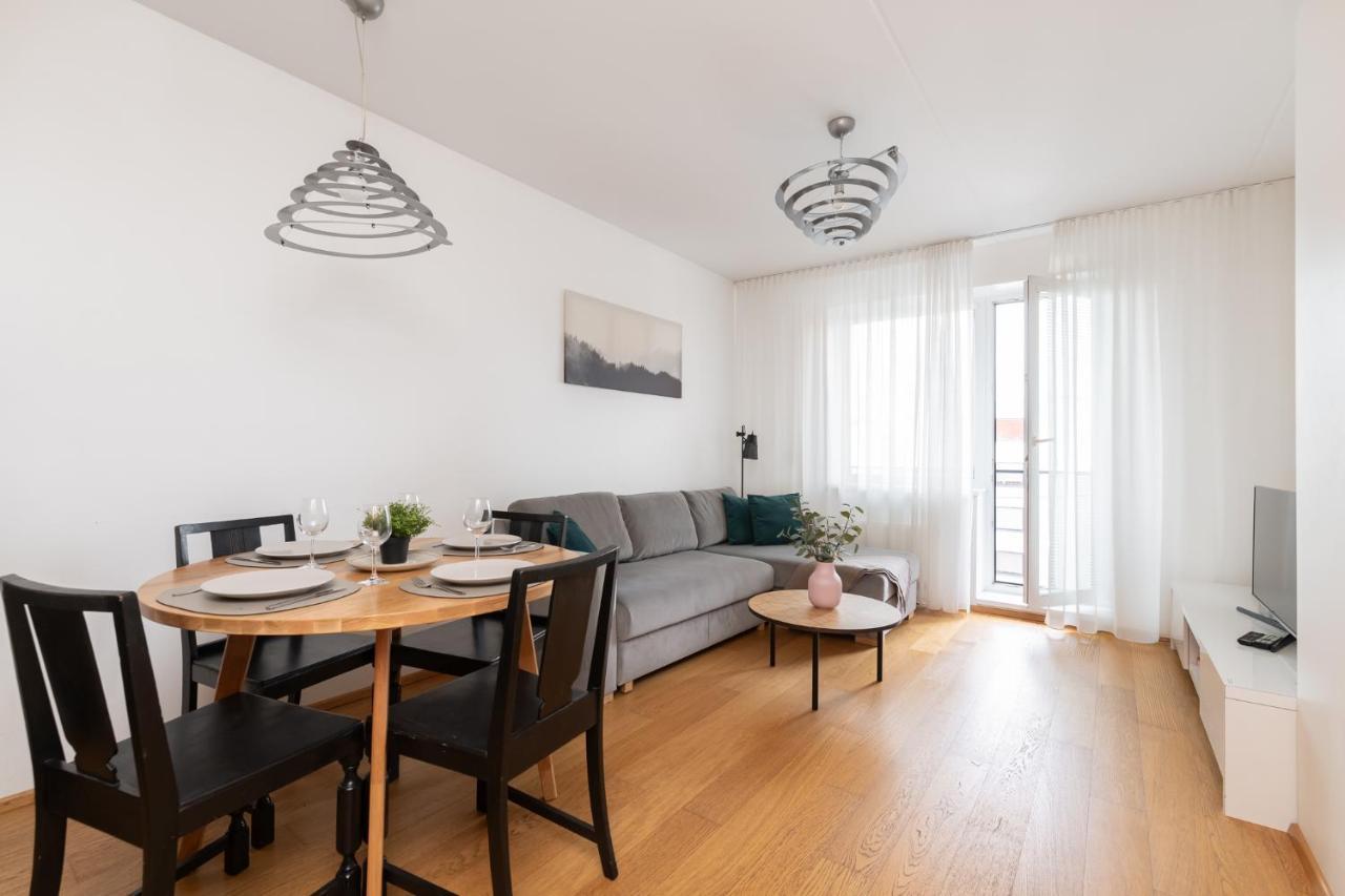 Апартаменты Orange Sipelga Balcony & Free Parking Таллин Экстерьер фото