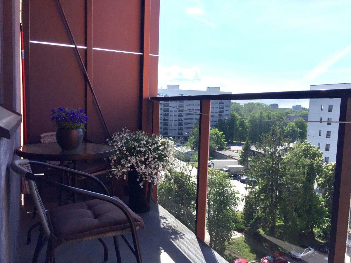 Апартаменты Orange Sipelga Balcony & Free Parking Таллин Экстерьер фото
